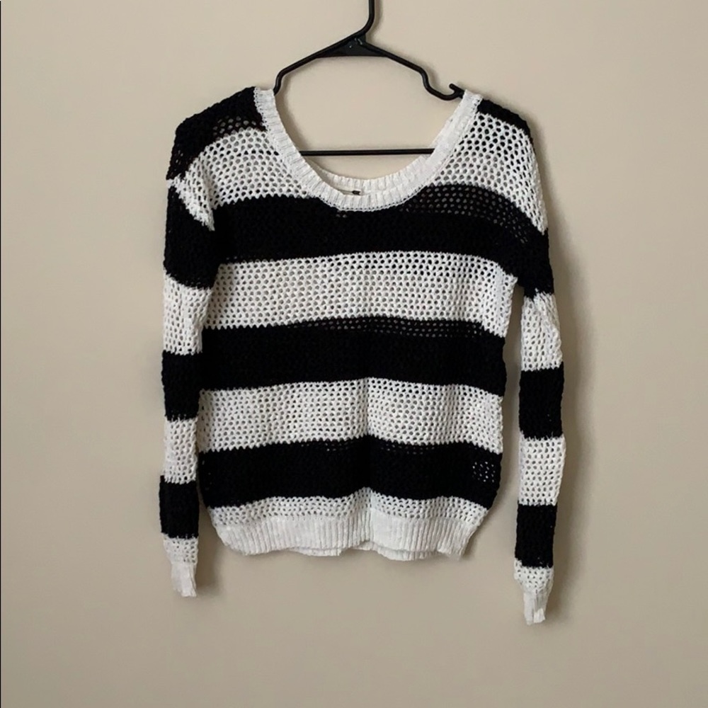 Mesh sweater